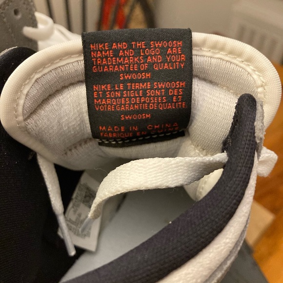 NWT Air Jordan 1 retro high OG  in "Washed Black" kids sneaker - Picture 13 of 15